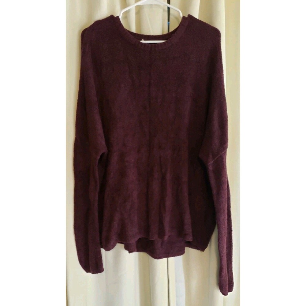 Hello Nite Sweater Sz Small Burgundy Bouclé Knit Long Sleeve Crew Neck Cozy Top